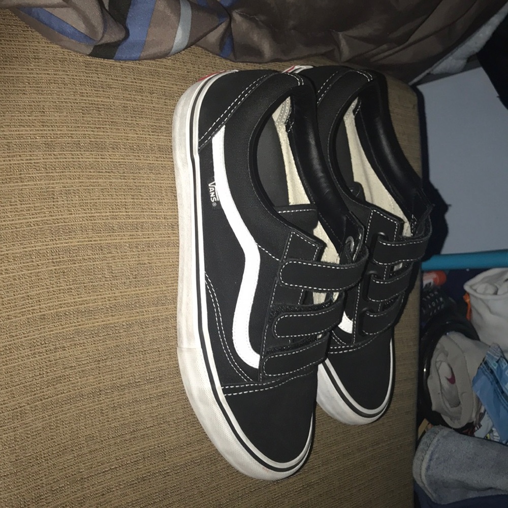 old skool Velcro pro Black/White vans